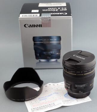 Canon EF 20mm f2.8 USM + EW-75 II 遮光罩