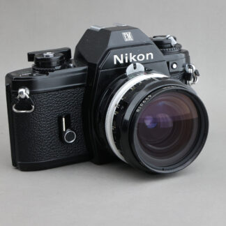 Nikon EM + 金屬 28mm f3.5  街拍的組合