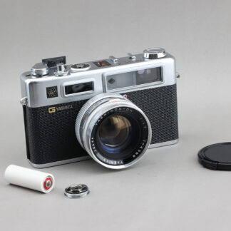 YASHICA electro 35  #xx875 附電池+轉接座