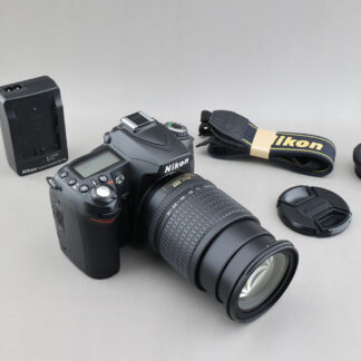 Nikon D90 #827xx + AF-s 18-135mm