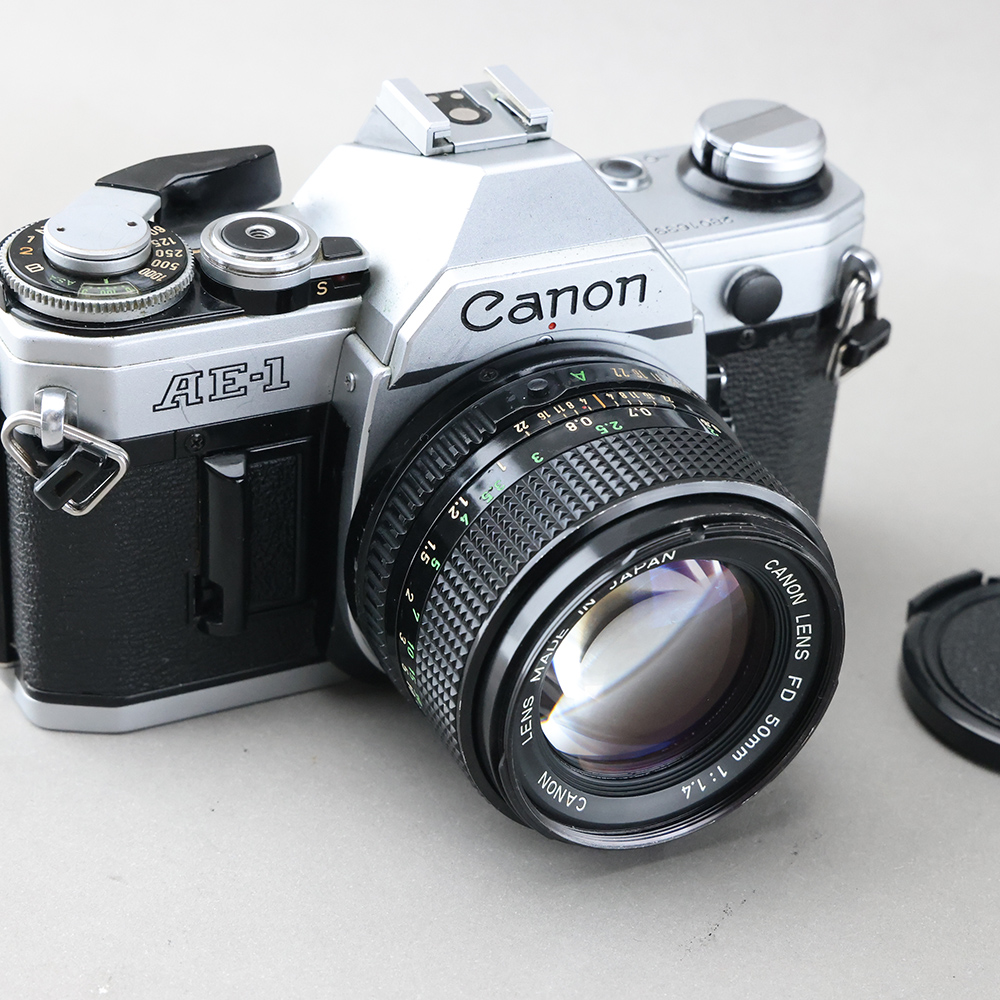 銀色Canon AE-1 #xx639 + FD 50mm F1.4