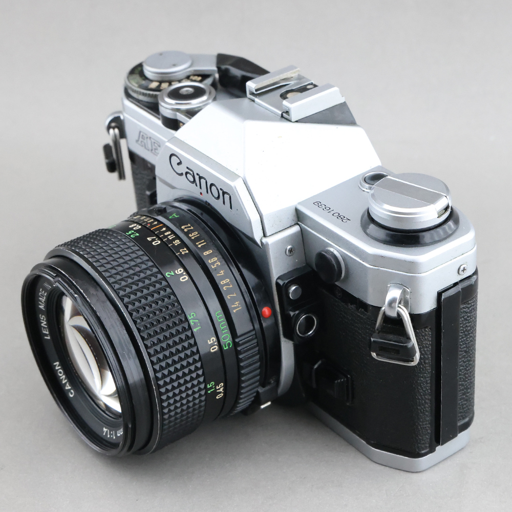 銀色Canon AE-1 #xx639 + FD 50mm F1.4