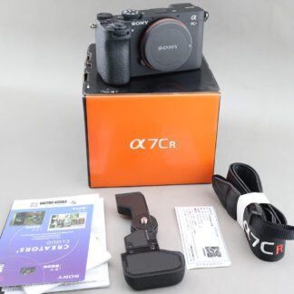 SONY a7CR #xx860 + 原廠手把 GP-X2 (保 2027 )