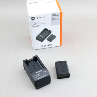 SONY FW50 原電+ 原廠充電器  二手